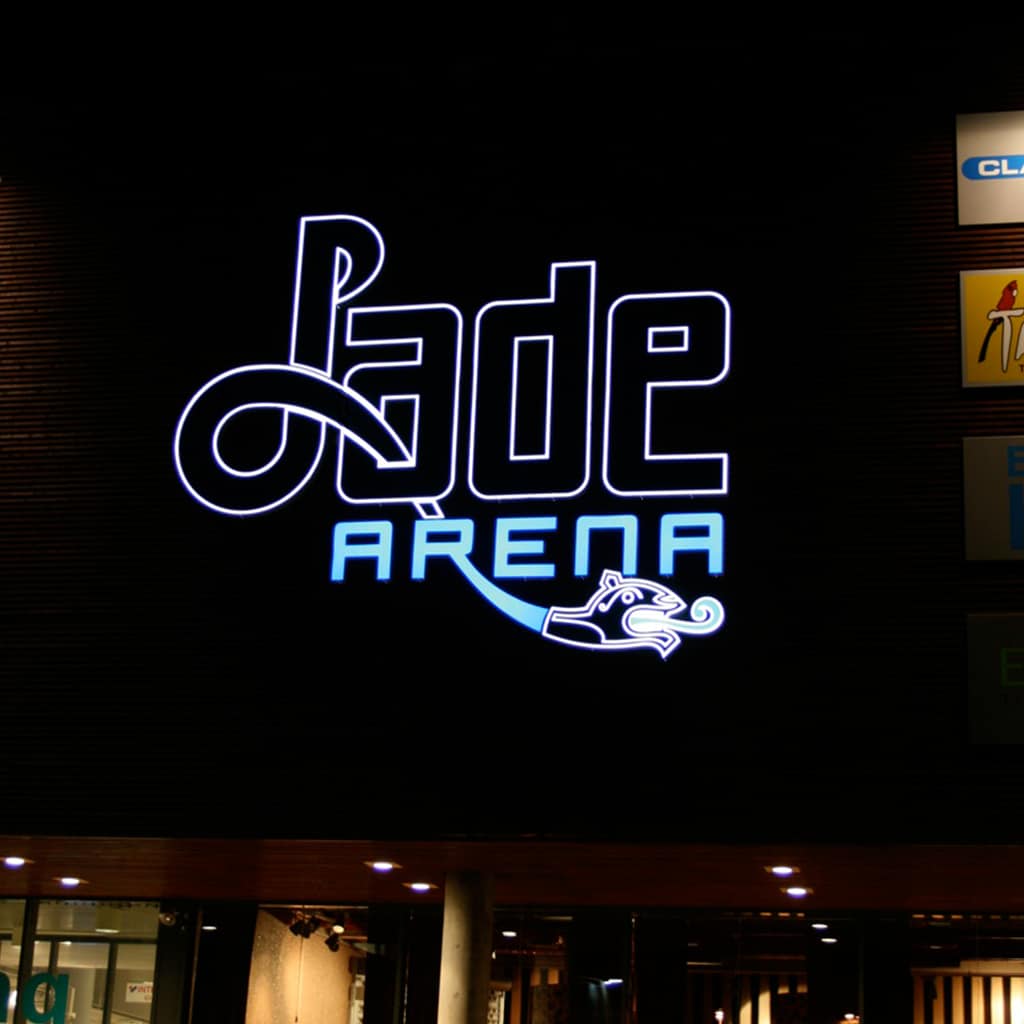 Lade Arena logo som lysskilt